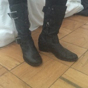 Vera Wang genuine leather boots